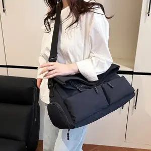 여성가방 나일론 빅 크로스백 여성 여행용 캐주얼 가방 블랙 캐주얼크로스백