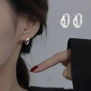 링귀걸이 워터드롭 모던 실버 귀걸이 데일리귀걸이