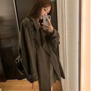 여친 가을 쇼트 얇은 오버핏 아이템 느낌의 코트 트렌치 트렌디 HT3