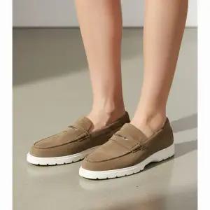 토즈 TODS 26SS 남성 스웨이드 로퍼 XXM59K0IX80RE0 S818