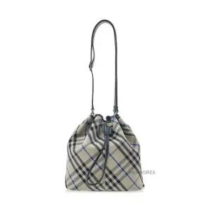 버버리 MUST IT_SS25 여성 체크 미디움 숄더백 8105770 LL MD DRAWSTRING BUCKET CJ1 B9629