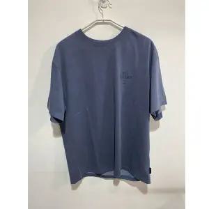UNI 어드벤처 다잉 반팔티 NBNEG21423 DARK BLUE
