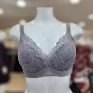 [비비안]등살과편안 볼륨을  만들어주는 노와이어 볼륨몰드브라BR6729GREY_BP