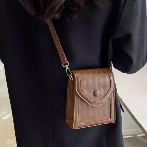 여성 데일리 격자무늬 미니백 브라운 소가죽 휴대폰가방 크로스백