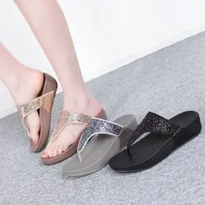 여자 데일리 반짝이 스톤 통굽 쪼리 샌들