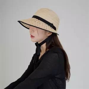여자 여름 휴양지룩 배색 리본끈 네트 라피아 버킷햇