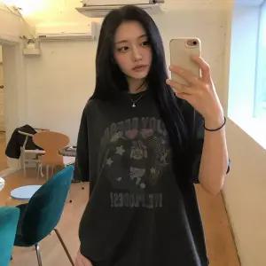 익스플로 버니 피그먼트 반팔티 스모크블랙