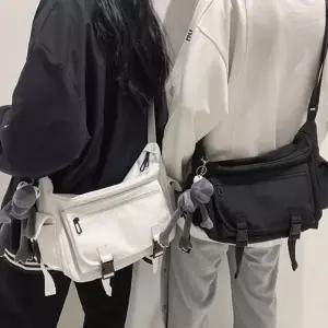 가방 크로스백 캔버스백 호보백 스쿨 백 메신저백 남성 여성백 에코 캐주얼백 학생가방