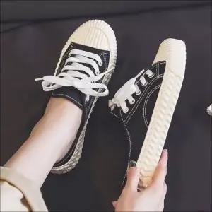 캔버스 캐주얼 4컬러 스니커즈 운동화 슬리퍼 여자 뮬 여성스니커즈 여자뮬 패션운동화