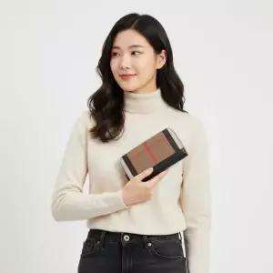 버버리 여성 장지갑 지퍼 어라운드 80840291 캔버스 블랙