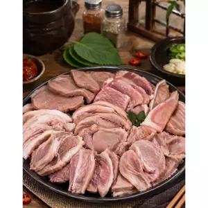 [다오픽] 쫄깃한 국내산 돼지머리고기 1kg 삶은 편육 수육 안주용 국밥고기