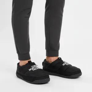 노스페이스 [패세라] [남성착용가능] 25FW 블랙 화이트 눕시 패딩 뮬 NUPTSE W NF0A5G2B KY41