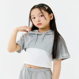 [스타필드 수원점]슈슈앤쎄시[댄싱슈] 크롭 레이어드 반팔 후드 티셔츠