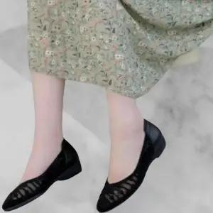 [하프클럽/다잇템]여성 트윙클 메시 평평한 비즈 비침 SS 슈즈