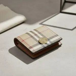 SS25 여성 체크 바이폴드 지갑8094425 LS BIFOLD WALLET DFC A7026