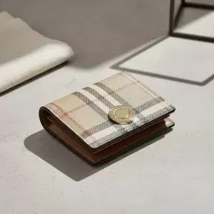 SS25 여성 체크 바이폴드 지갑8094425 LS BIFOLD WALLET DFC A7026