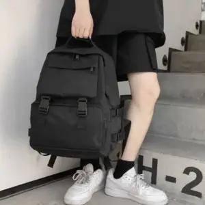 백팩 여행용 남여공용 신학기 가방 학생 대학생 책 노트북 등산 무지 투톤 식스버클