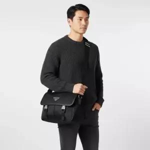 프라다 FW25 남성 사피아노 가죽 숄더백 2VD769 2DMH F0002 XLO)