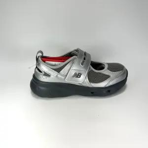 뉴발란스 브리즈 실버 메리제인 여름샌들 SD2202SG2