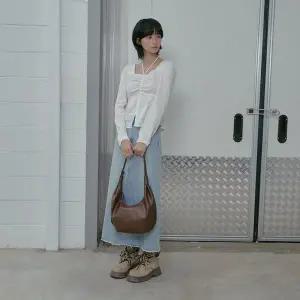 [LAP](광주신세계)SOFT CURVE HOBO BAG AS7AB283