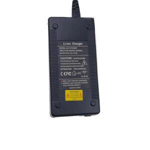 리튬 배터리 충전기, PC 커넥터 IEC 커넥터가 있는 전기 자전거 충전기, 60V 리튬 이온 배터리용, 67.2V 2A