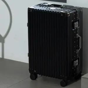 트로비아 볼란 PC 여행용 캐리어 금고형 28인치 대형 유럽 해외여행