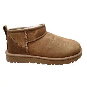 어그 MUST IT_[논현 더팩토리] UGG USA 울트라 미니 부츠 1116109W CHESTNUT)