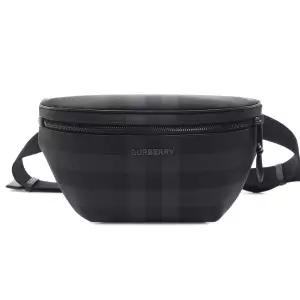 [롯데백화점]버버리 25FW 남성 케이슨 벨트백 8073267 CHARCOAL 25F