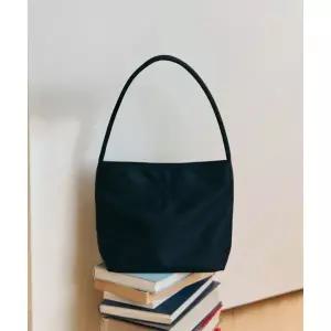 MUCU AND EBONY Nearest Bag _ Black