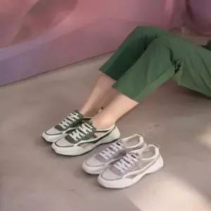 발레코어 여성 봄여름 통기 메쉬 로우탑 데일리 스니커즈 130450