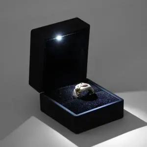 [하프클럽/]LED 보석 반지 케이스 선물 상자 주얼리 보관함