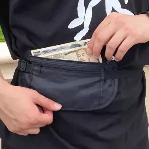 [하프클럽/]여행용 힙색 허리 가방 블랙 스타일 안전 수납 복대형 슬림 파우