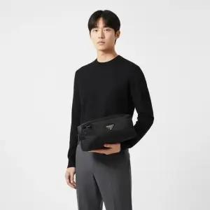 프라다 패세라남성 파우치백 2NA030 ZMY F0002 25FW