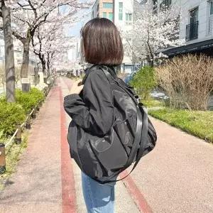 [다잇템]여자 오버사이즈 가벼운 투포켓 데일리 숄더백