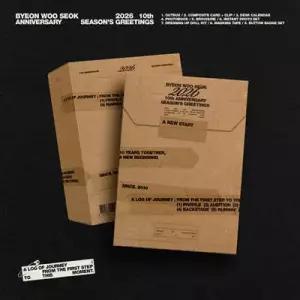 변우석 (BYEON WOO SEOK) 2026 10th ANNIVERSARY SEASON'S GREETINGS /달력 + 컴포짓 카드 + 포토북 + 브로슈어 + 인스턴트 포토 세트 + 드레싱업 돌 키트 + 마스킹테이프 + 버튼 뱃지 세트