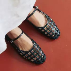 코모레비 뮤지엄 [정상가 123,000원] KM385 핸드메이드 피쉬넷 큐브 메리제인 슈즈 l 5Clrs