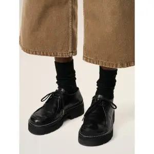 AMI PARIS (Unisex) Mocca Loafer - 블랙 997761