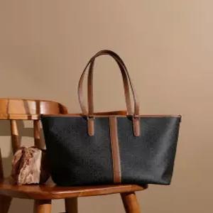 닥스 액세서리 25FW [SAINT BARNET] 브라운 바넷 DD패턴 가죽배색 쇼퍼백 DCBA5F866W3