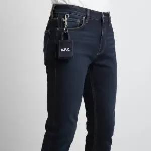 A.P.C 아페쎄 COHIZ M63677 IAI INDIGO 데님 미니 토트백 키링