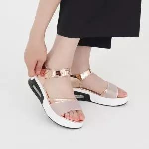 [롯데백화점]원더슈즈 코난 밸크로 원더에어쿠션  통굽 샌들 4CM P-601