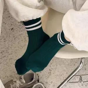 여성 캐쥬얼 중목 양말 컬러 스트라이프