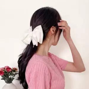 레이어드 큐빅 자동 헤어핀 아이보리 국산 리본자동헤어핀 큐빅헤어핀 올림머리머리핀
