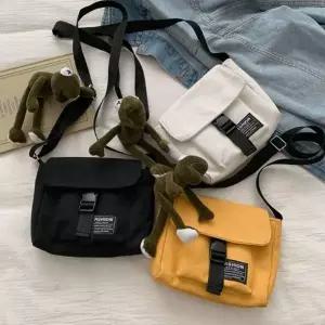 [하프클럽/]학생용 데일리 대학생 여행용 미니 핸드폰 크로스 슬링백 가방