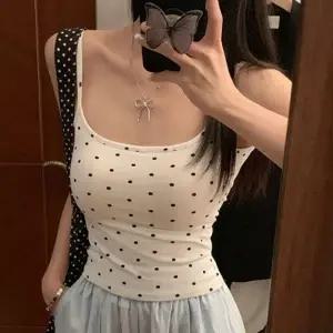 여성 여름 끈나시 캡내장 나시탑 여성 탑 인기 패션 여름 여자 백오픈 끈 룩 나시 데일리