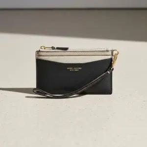 마크 제이콥스 [여성 더 슬림 컬러블럭 리스틀릿S165L03FA22 002
