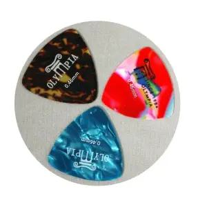 TRIANGLE 0.46mm 삼각통기타피크 Cjf132 기타피크 악기피크 (W9E46EB)