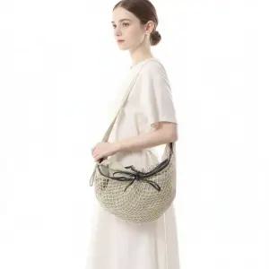 르메르 26SS Croissant Filt Bag BG0128 TP0006 204) 크루아상 필트 백)