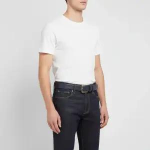 톰브라운 25FW 남성 페블 그레인 클래식 벨트 MCX049A 00198 415 25F)