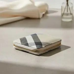 버버리 MUST IT_여성 체크 패턴 지퍼 반지갑8085981 LS COMPACT ZIP BIFOLD CJ1 A3888
