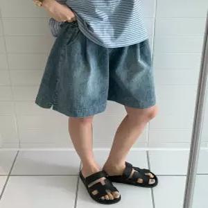 래블 데님 루즈 밴딩 반바지 (one color)